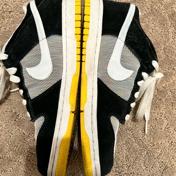 Nike Dunks - Picture 2 of 6